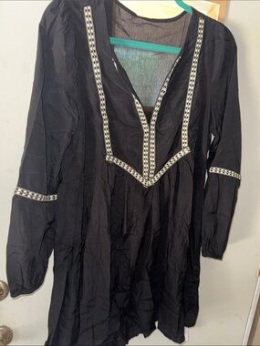 Cupshe Black Embroidered V-Neck mini dress with Contrast Trim